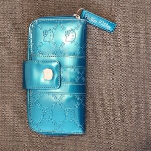 Teal patent leather embossed hello kitty ×loungefly wallet, y2k